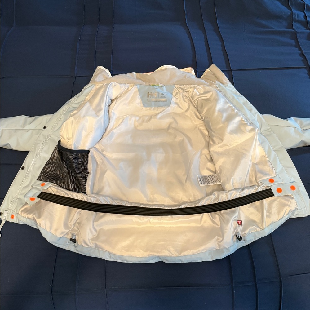 Helly Hansen Blue and White Puffer Jacket - Picture 3 of 4